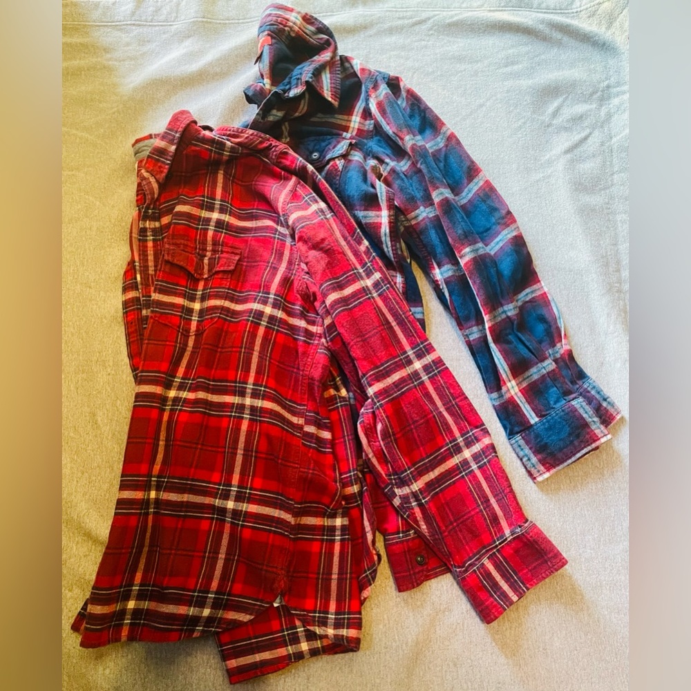 🔴 SET OF TWO PLAID SHIRTS 🔴
